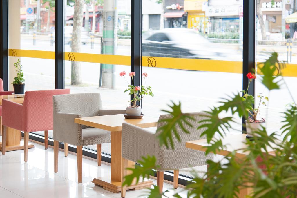 Benikea Hotel Flower Seúl Exterior foto